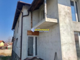 casa-noua-spe-de-vanzare-in-alba-iulia-cu-toate-utilitatile-5